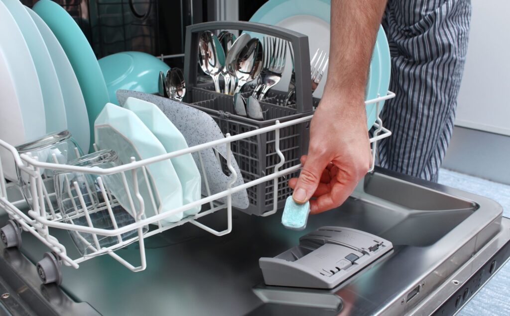 Hingham Dishwasher Cleaning